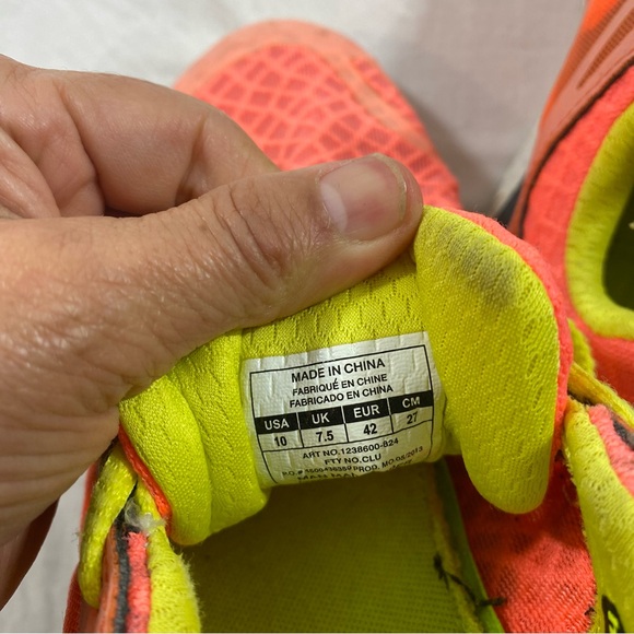 Under Armour Sneakers Shoes Woman’s 10 Coral lace up tennis shoes athletic shoe - Picture 2 of 7